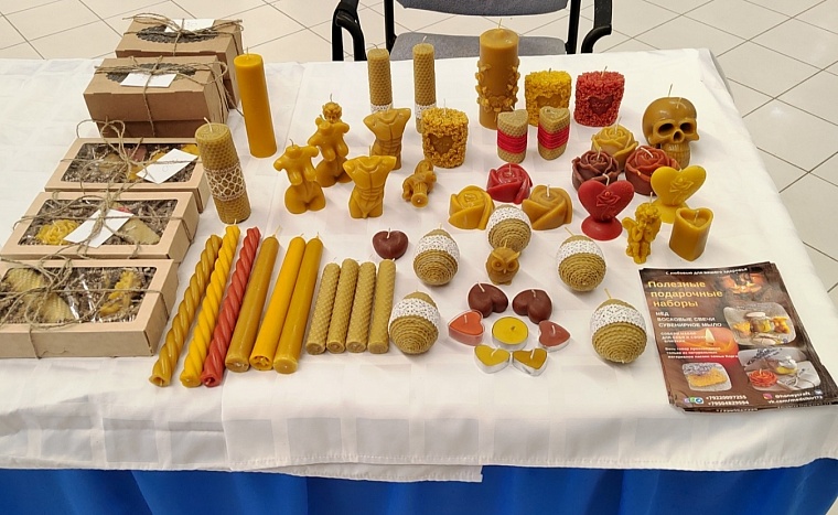 Как тюменец с женой зарабатывают на хлеб с маслом, открыв студию вокала