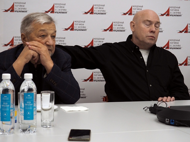 Виктор Сухоруков в Тюмени выйдет на сцену в шляпе Данилы Багрова из "Брата 2"