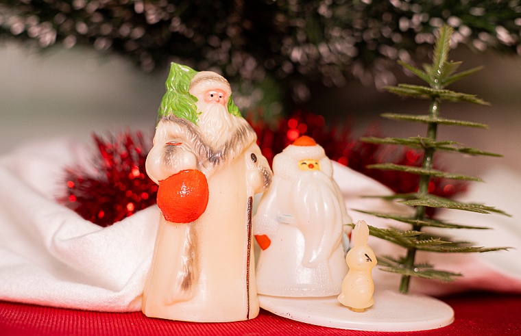 Вата, стекло, картон: какие игрушки висели на елках тюменцев в прошлом веке?