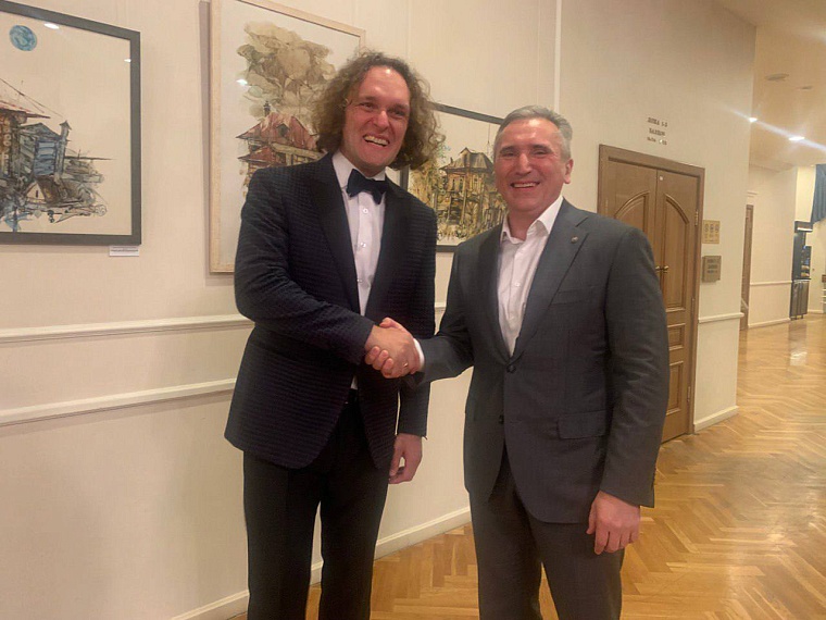 Александр Моор: Тюменский филармонический оркестр - наша любовь и гордость