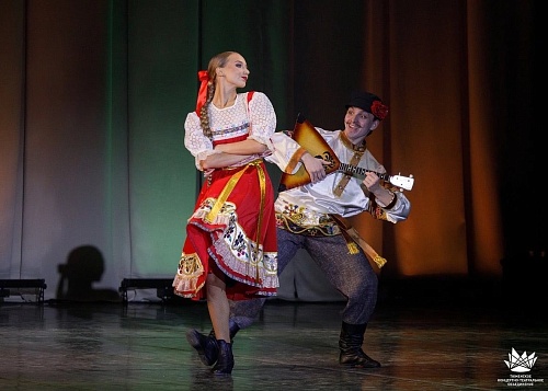 Артисты ансамбля "Зори Тюмени" стали лауреатами международного конкурса хореографии