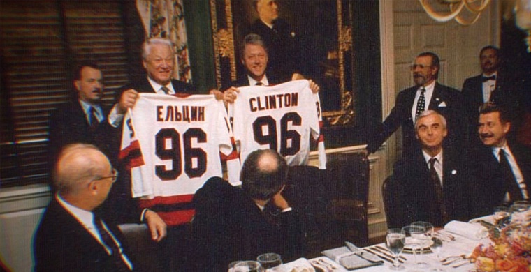 Лихие 1990-е, американская мечта и русский хоккей: уже завтра премьера документального фильма «Красные пингвины» в видеосервисе Wink