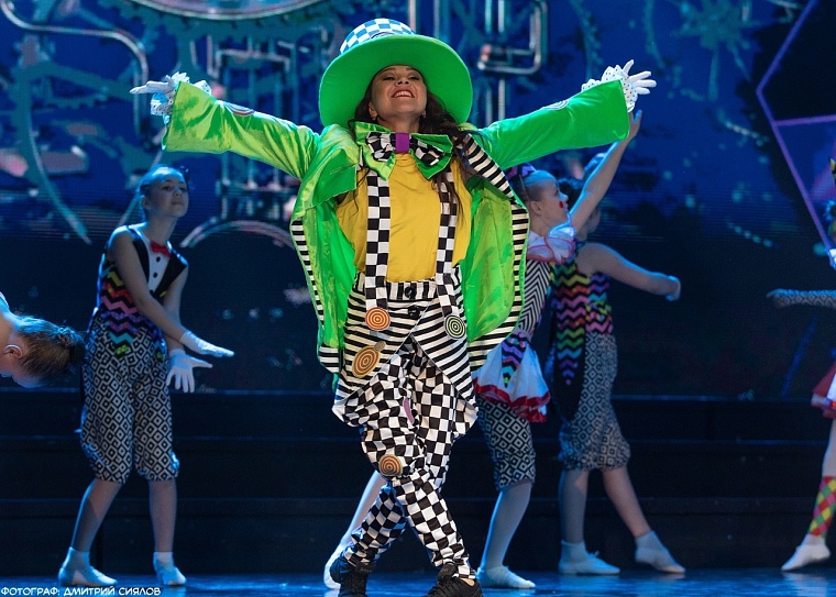 Афиша на уик-энд: музсходка на набережной, выставка собак и йога-девичник в лесу