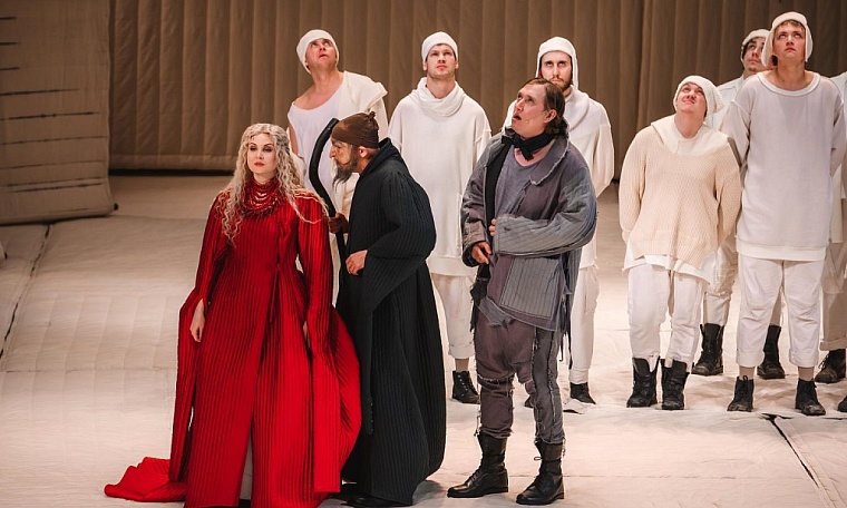 Пермский театр представил в Тюмени свою версию «Леди Макбет Мценского уезда»