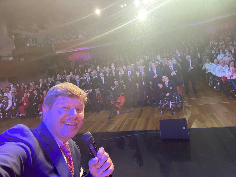 На закрытии Паралимпиады «Мы вместе. Спорт» в Ханты-Мансийске Валерия спела новую песню