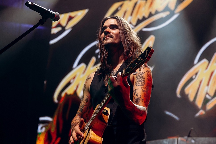 Афиша на уик-энд: фестиваль игр, книжная гаражка и концерты Jane Air и The Hatters