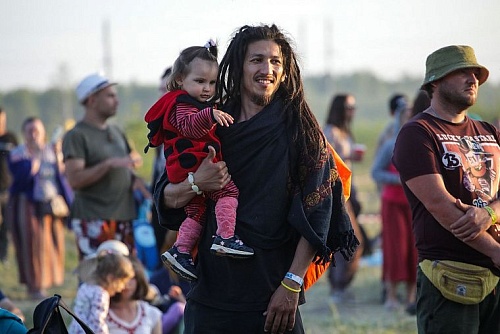 Афиша на длинный уик-энд: "Небо и Земля", велопарад и открытие кочевой галереи