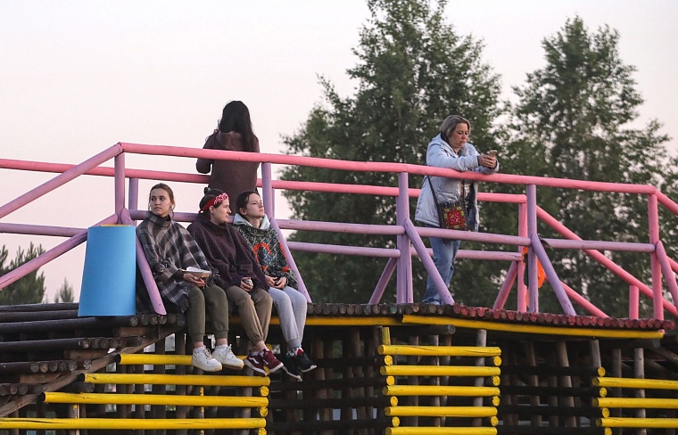 Этнофестиваль “Небо и Земля”: в пыли, в огне, на солнцепеке