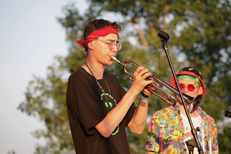 Этнофестиваль “Небо и Земля”: в пыли, в огне, на солнцепеке