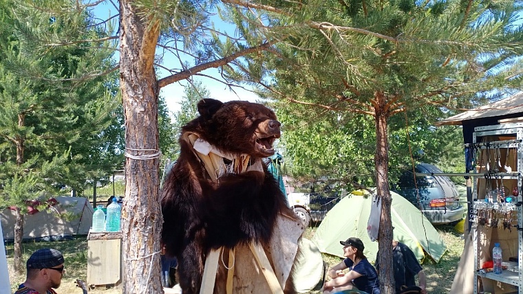 Этнофестиваль “Небо и Земля”: в пыли, в огне, на солнцепеке