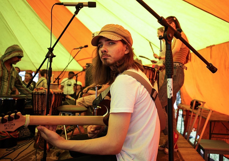 Этнофестиваль “Небо и Земля”: в пыли, в огне, на солнцепеке