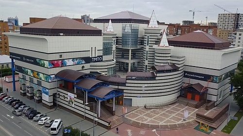 В Тюмени открылась выставка курганских живописцев