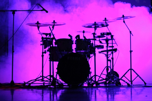 Тюменец через суд вернул деньги за перенесенный в связи с пандемией концерт Томаса Андерса