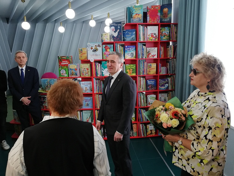 Книги, комфорт, современные технологии: в Тюмени открыли библиотеку им. К.Я. Лагунова