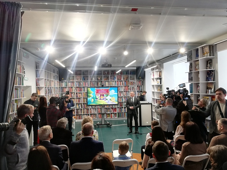 Книги, комфорт, современные технологии: в Тюмени открыли библиотеку им. К.Я. Лагунова