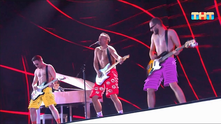 Максим Щербаков из Тюменской области победил в шоу "Конфетка" с песней про трусы