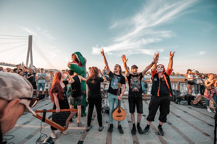 Юбилей группы Gilead: десять лет под ритмы средневековой дискотеки