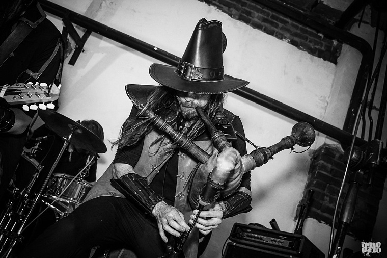 Юбилей группы Gilead: десять лет под ритмы средневековой дискотеки