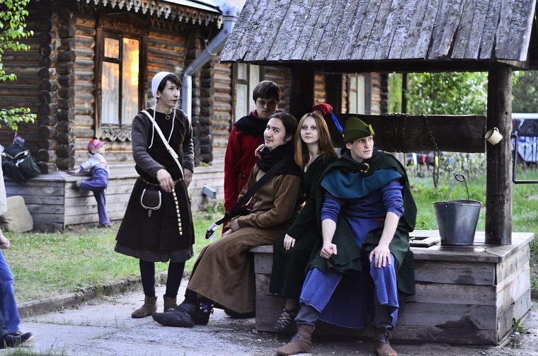 Юбилей группы Gilead: десять лет под ритмы средневековой дискотеки