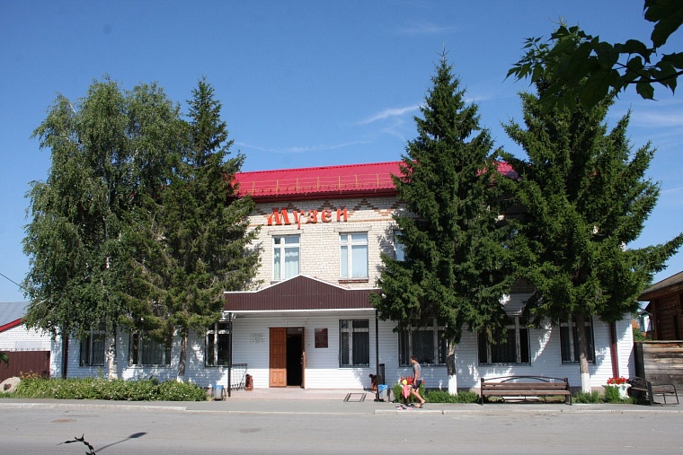 В Ялуторовском музее представили коллекцию из металла