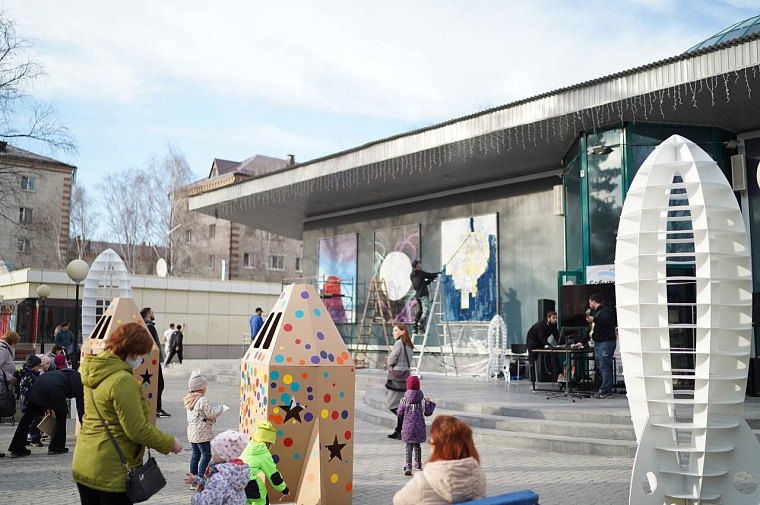 Тюменские художники нарисовали шесть артов за 108 минут