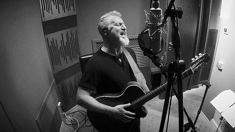 Леонид Агутин опубликовал видео, как готовится к концерту с Тюменским филармоническим оркестром