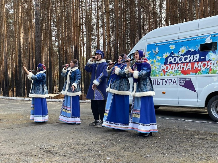 Тюменские артисты поддерживают боевой дух мобилизованных концертами