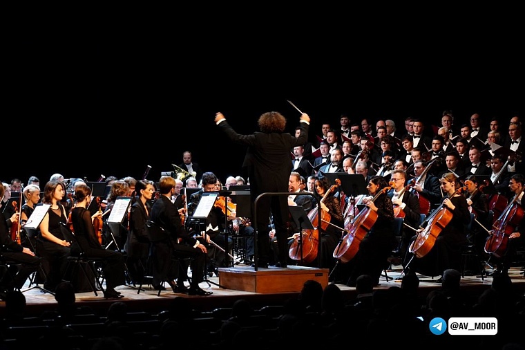 Ректор академии музыки имени Гнесиных посетил концерт Тюменского филармонического оркестра