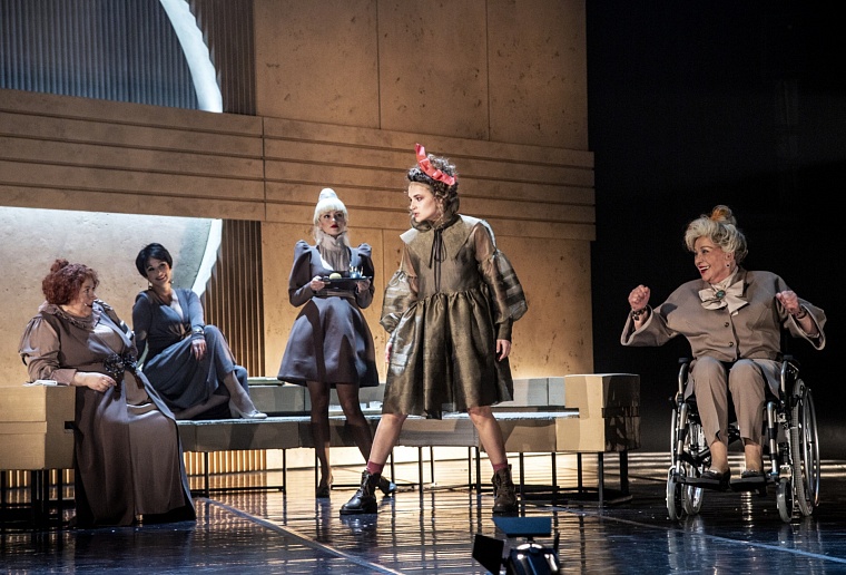 В Тюмень с гастролями приезжает Московский академический театр имени Моссовета