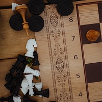 Афиша на уик-энд: арфа на теплоходе, шахматы вслепую и лекция Аси Казанцевой
