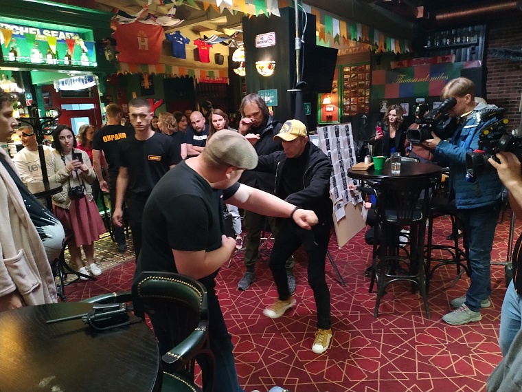 Актеры рассказали об участии в фильме "Вахтовый метод", который снимают в Тюмени