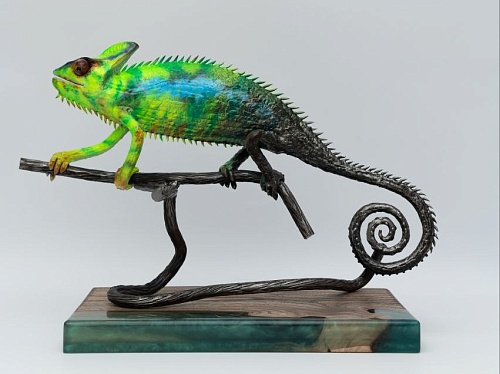 Из 65 российских работ кубок на арт-фестивале в Катаре получил тюменский хамелеон