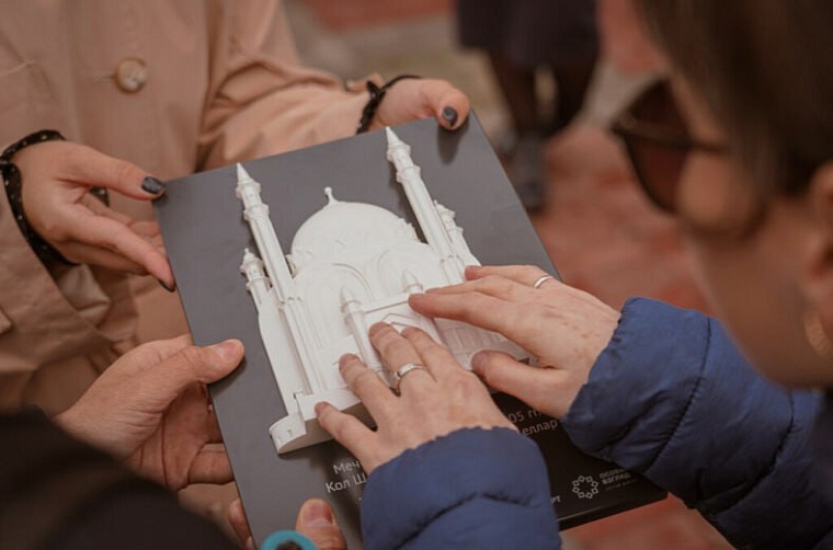 В музейном объединении Тюменской области появятся тактильные копии экспонатов