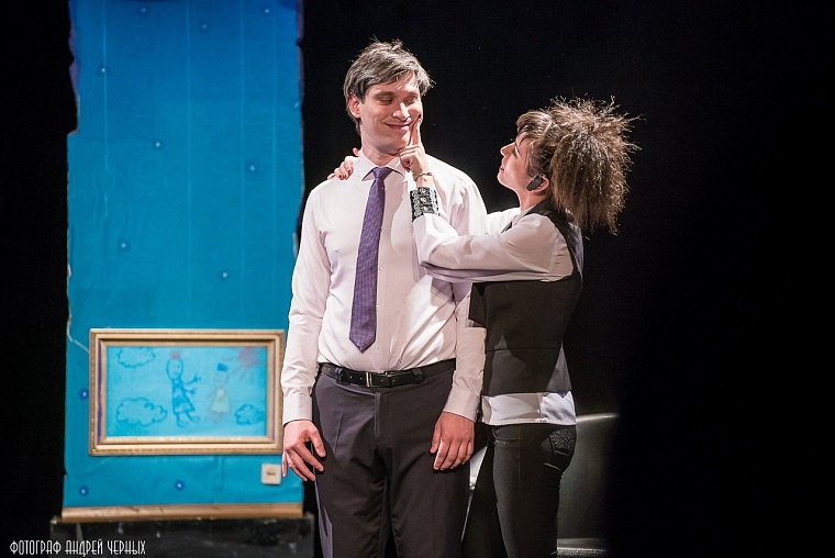 Афиша на уик-энд: елка в музее, рок-викторина и распродажа в театре