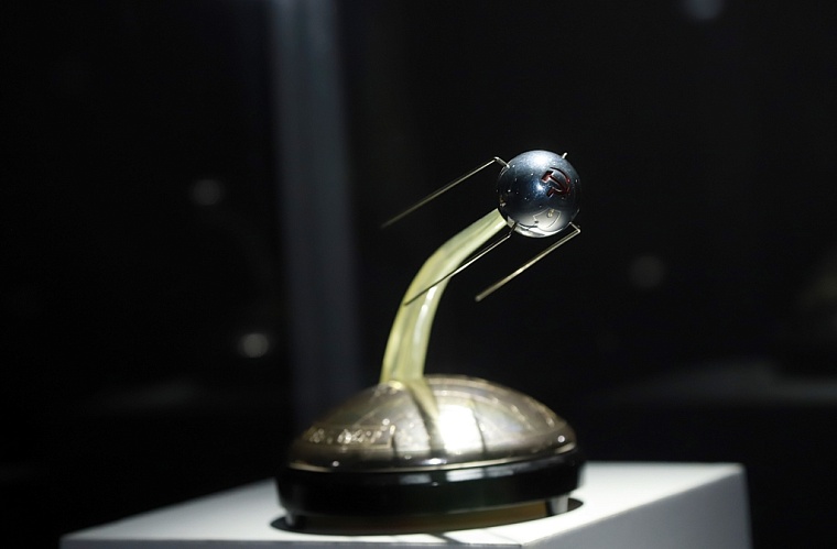 Кто сказал: “Поехали!”? В Тюмени открыли мультимедийную выставку про космос