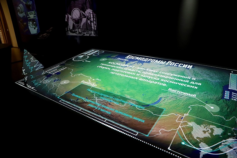 Кто сказал: “Поехали!”? В Тюмени открыли мультимедийную выставку про космос
