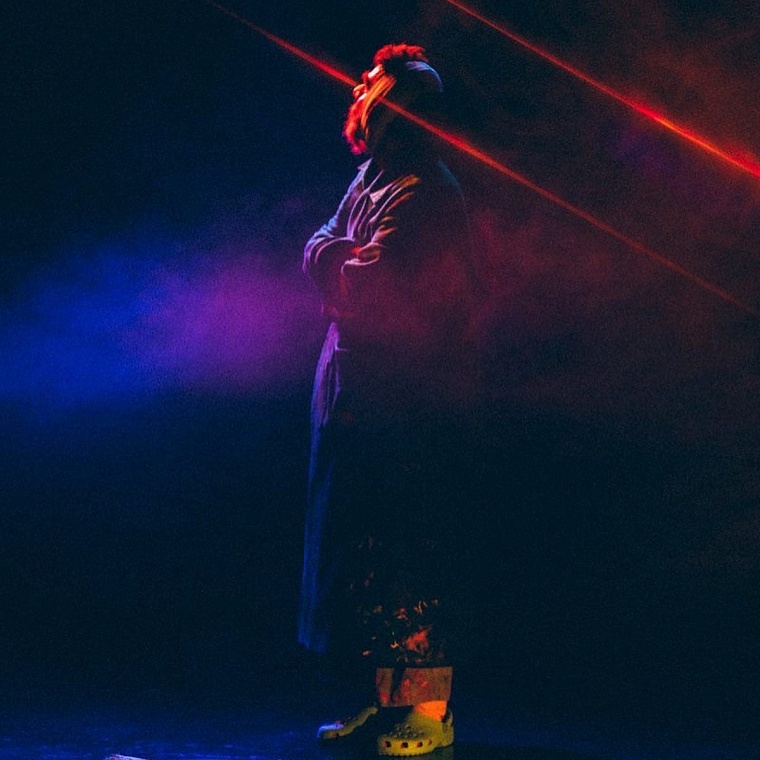 Премьера в ТБДТ: «Ухо Ван Гога» - запредельно ярко и жутко близко