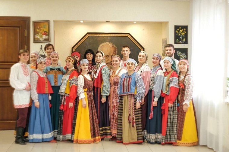 Тюменский ансамбль «Яромилъ» проведет онлайн-концерт в честь Дня народного единства