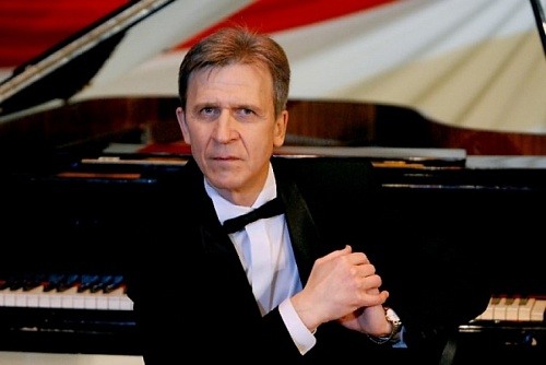 Тюменский композитор Валерий Серебренников отметит юбилей праздничным концертом "7-0"