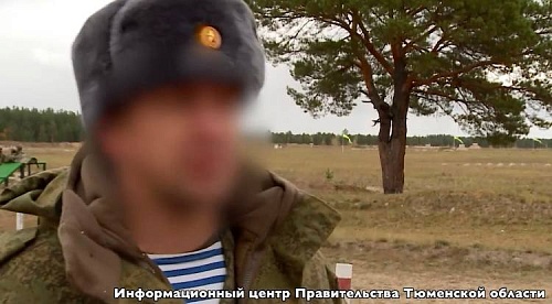 Тюменский боец батальона "Ермак" передаст предметы времен Великой Отечественной войны школьному музею