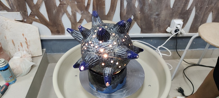 Из рук мастера. В Тюмени открылась уникальная выставка произведений искусства местных мастеров