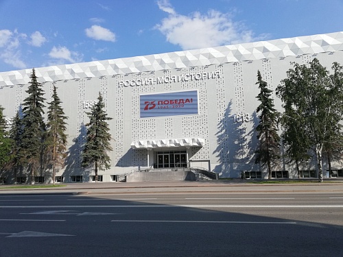 «Космос» представил спектакль «ДЫМ.» в историческом парке «Россия — моя история»