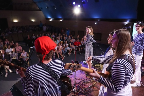 В "Алых парусах" пройдет песенный фестиваль "Попутного ветра"