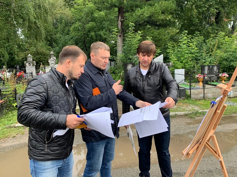 На Завальном кладбище в Тобольске отреставрируют известные могилы