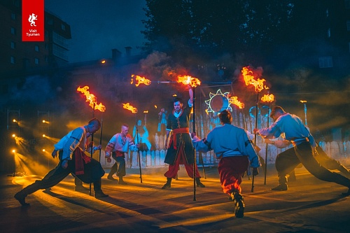 Афиша на уик-энд: военная реконструкция, оркестр на площади и огненное шоу про Сибирь