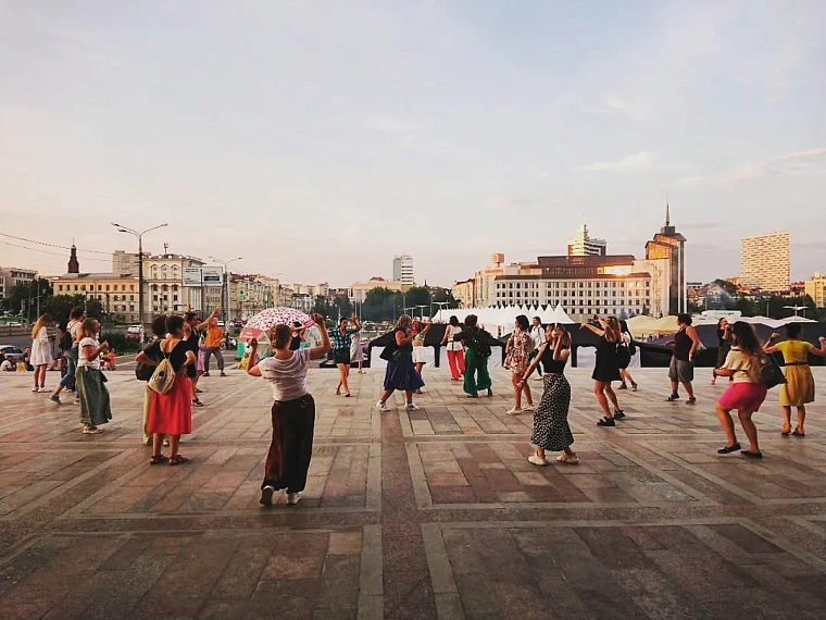 Афиша на уик-энд: военная реконструкция, оркестр на площади и огненное шоу про Сибирь