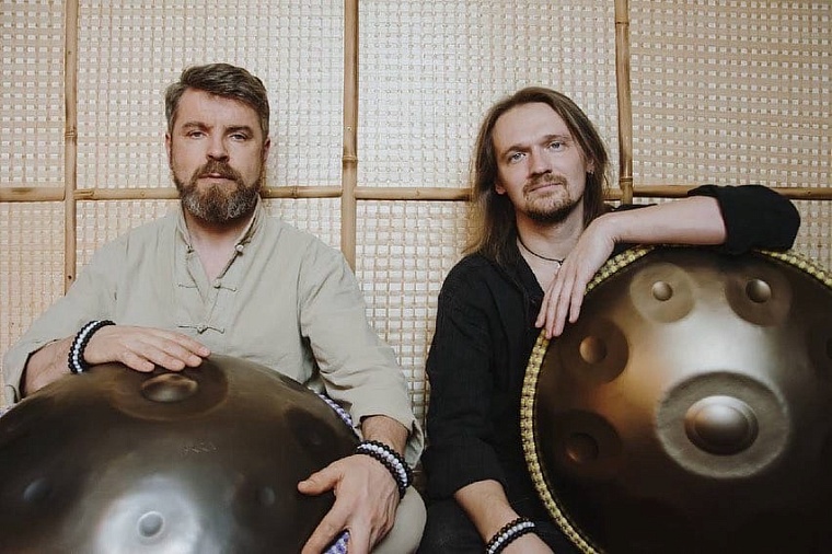 Афиша на уик-энд: валяем цыпленка, катаемся на старых тачках и ужинаем в светском кругу