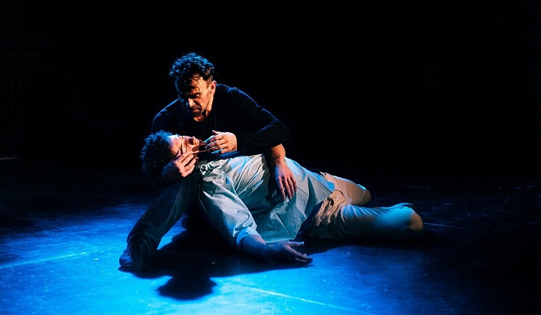 Афиша на уик-энд: валяем цыпленка, катаемся на старых тачках и ужинаем в светском кругу