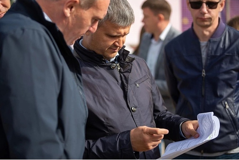 В сквере имени Владислава Крапивина высадят более 1,7 тыс. зеленых насаждений