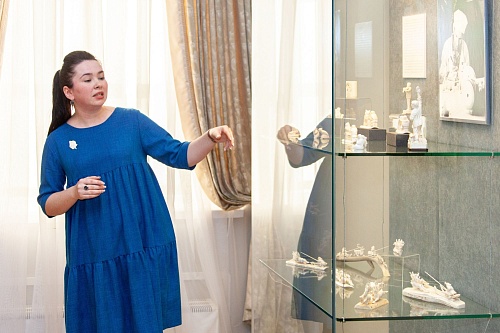 В Тобольске проходит выставка знаменитого мастера-костореза